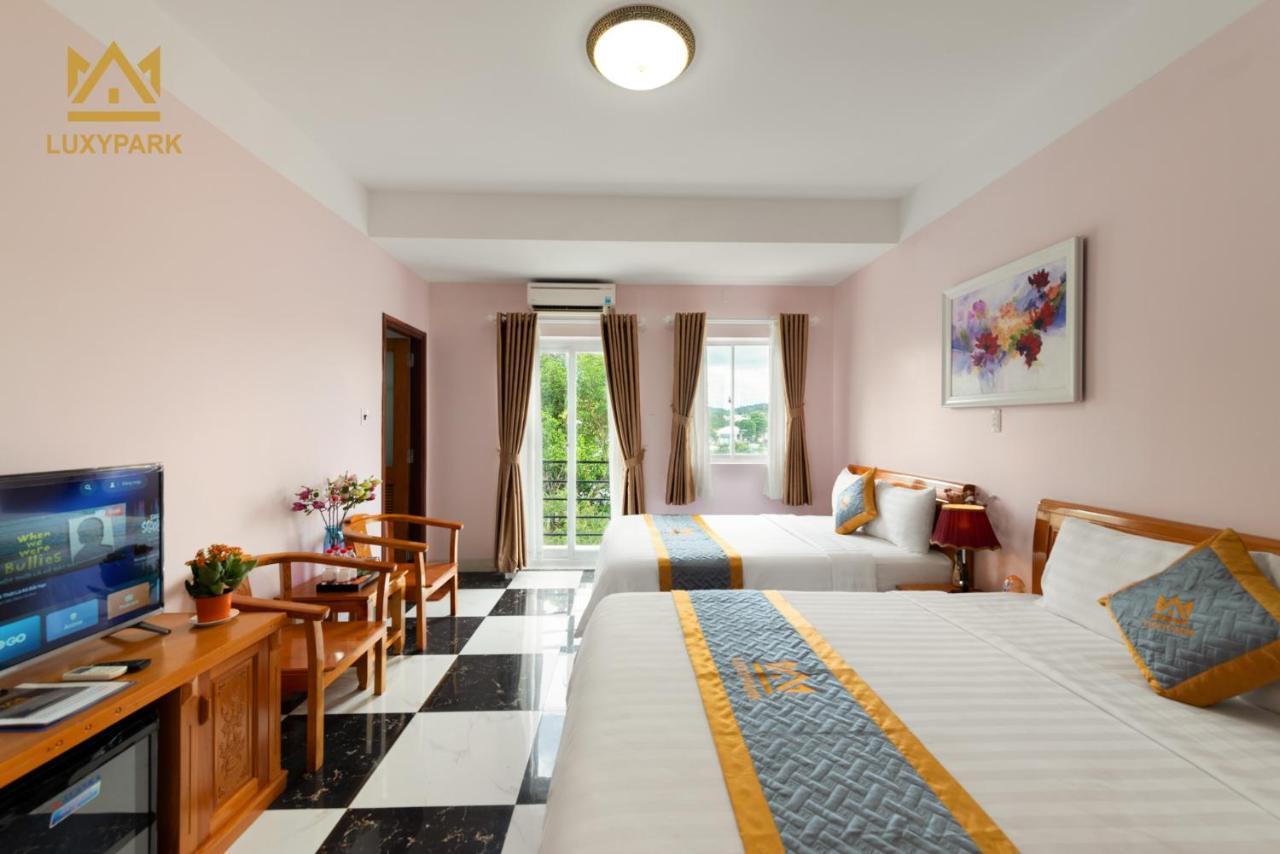 Luxy Park Hotel - Phu Quoc Centre Екстер'єр фото