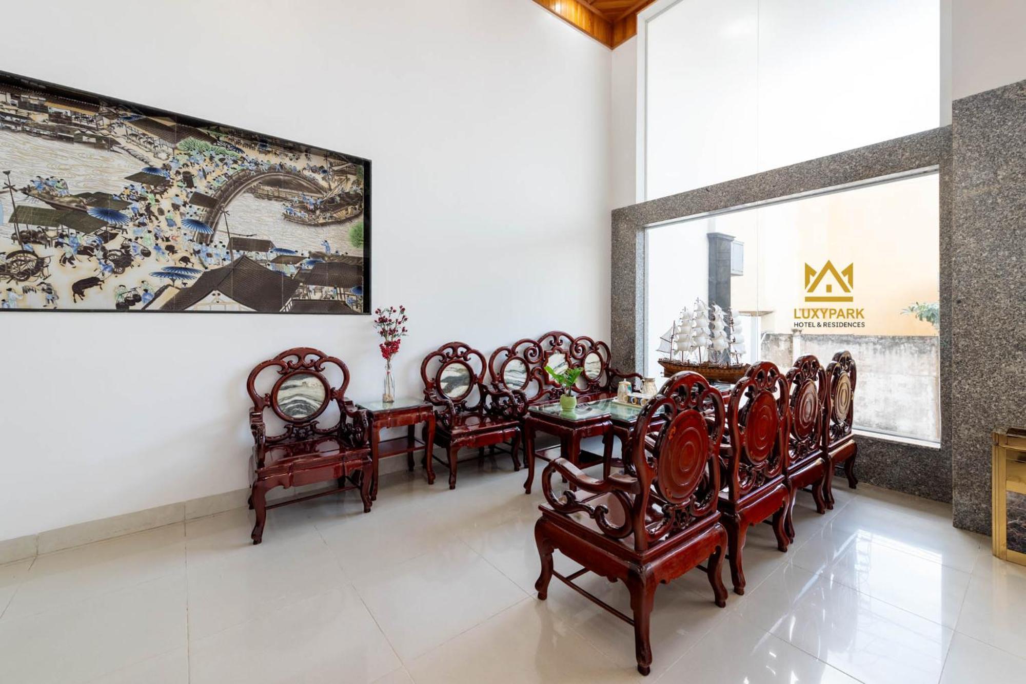 Luxy Park Hotel - Phu Quoc Centre Екстер'єр фото