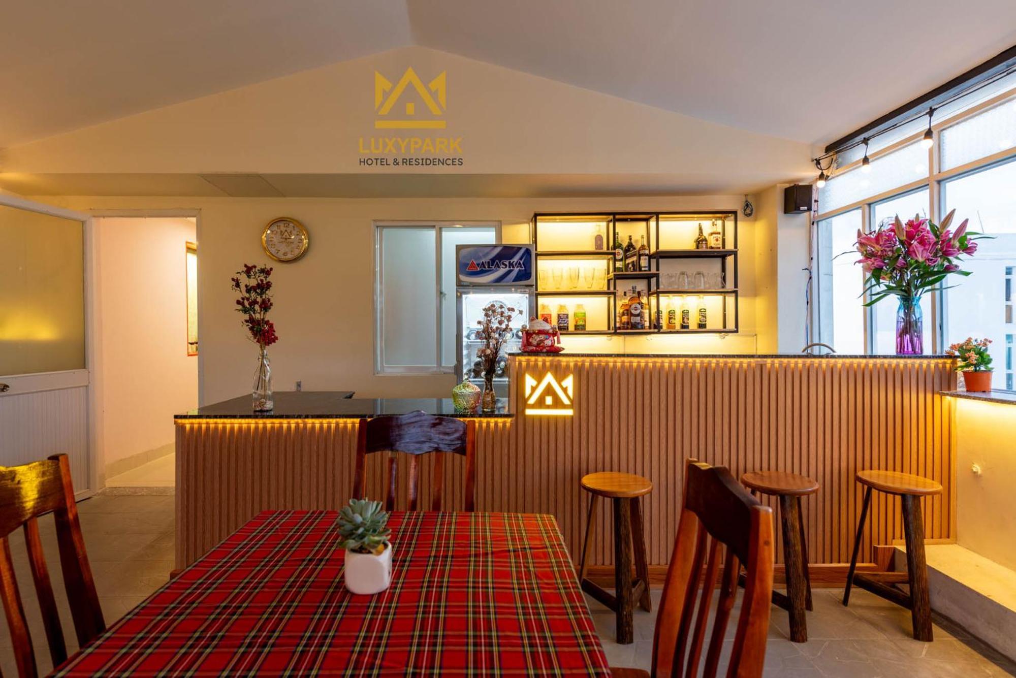 Luxy Park Hotel - Phu Quoc Centre Екстер'єр фото