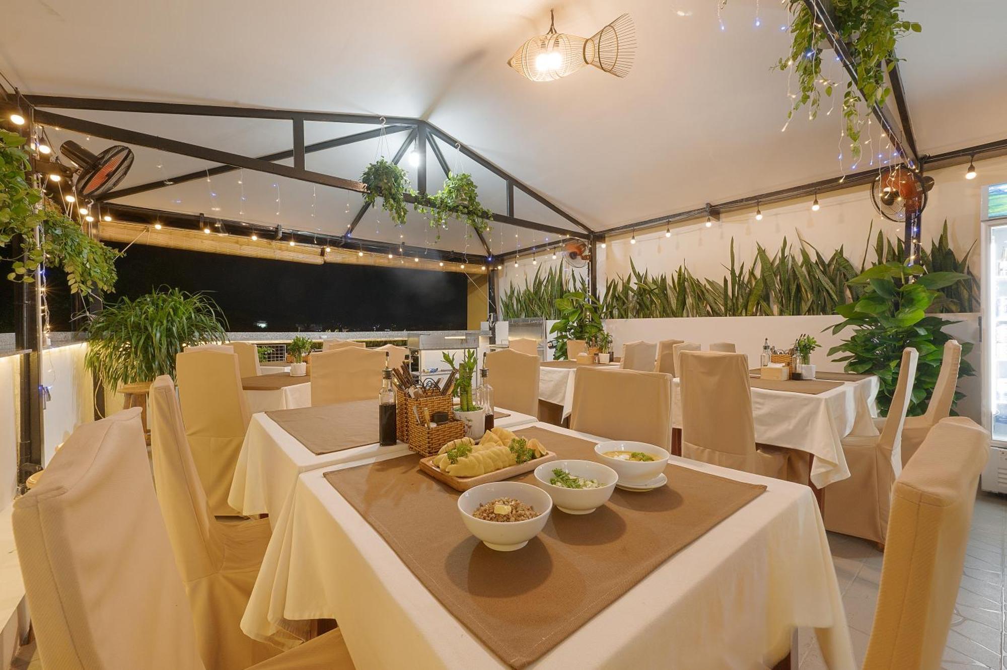 Luxy Park Hotel - Phu Quoc Centre Екстер'єр фото