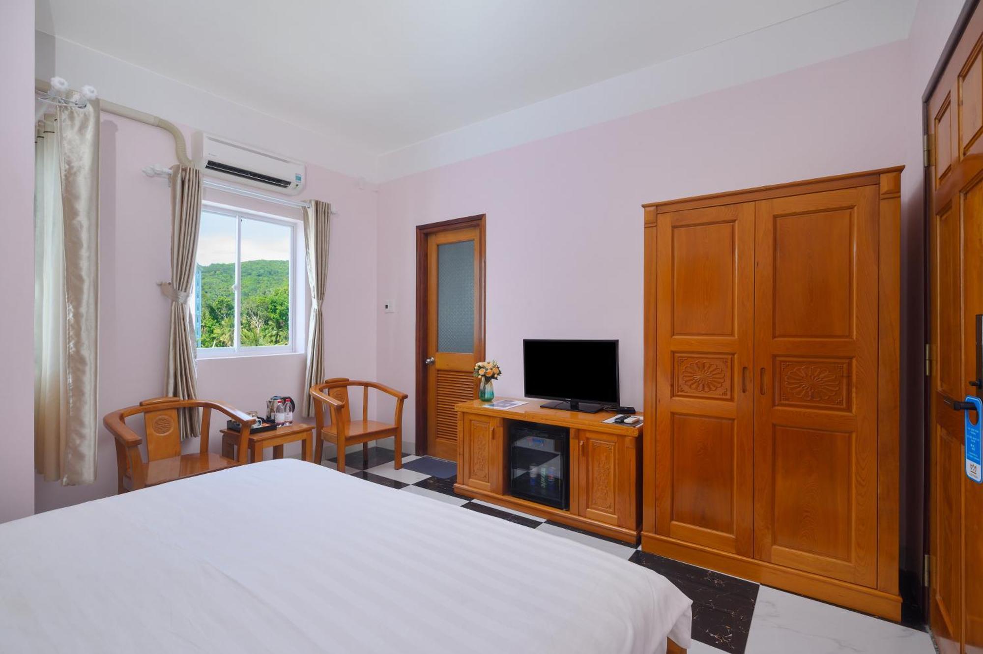Luxy Park Hotel - Phu Quoc Centre Екстер'єр фото